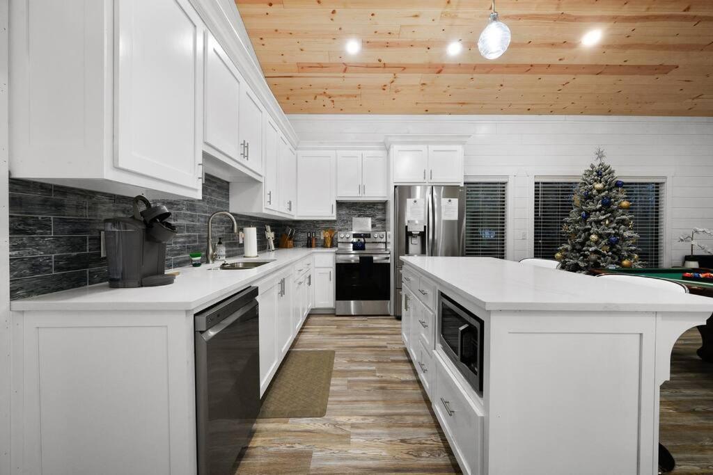Diamond Cabin W/ Jet Shower & Secluded Back Deck! Broken Bow Eksteriør billede